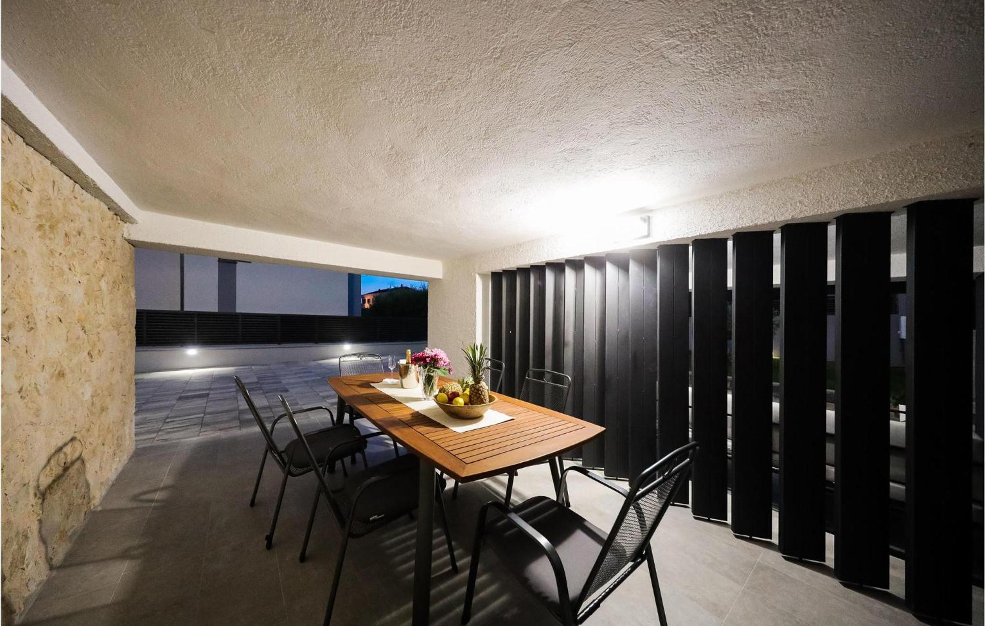 Lovely Apartment In Zadar With Wifi Exterior foto